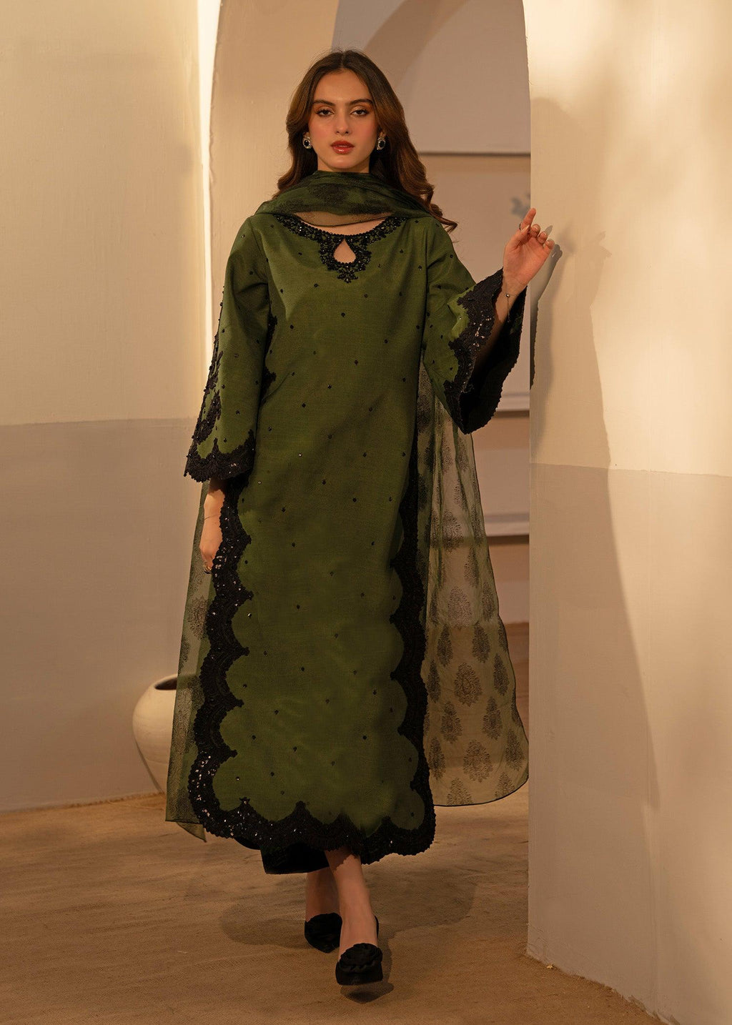 Best Selling - Hinaar - 03 pc stitched suit