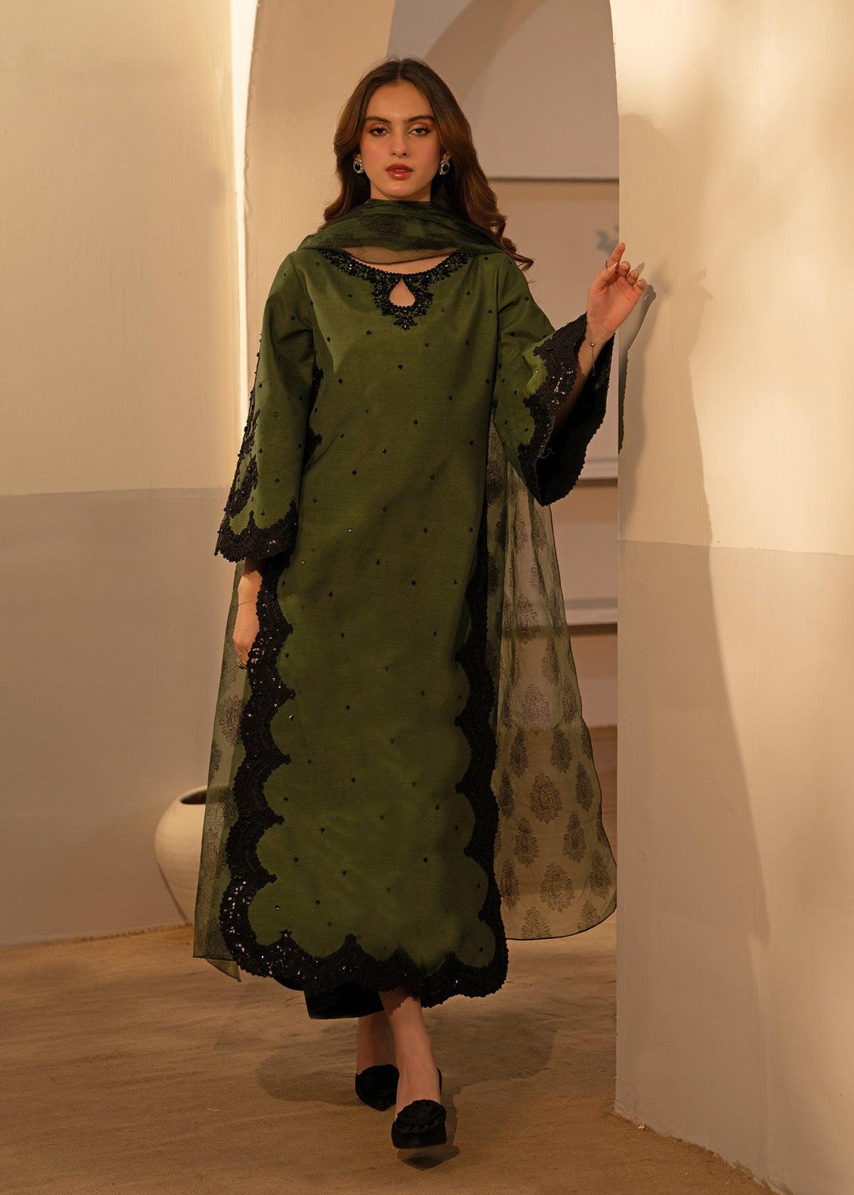 Best Selling - Hinaar - 03 pc stitched suit